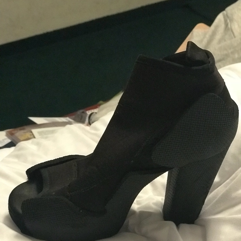 Opening ceremony neoprene and mesh heels, size 7